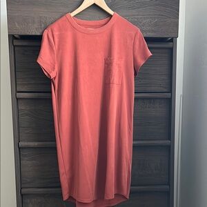 Lou & Grey by LOFT Coral T-Shirt Dress with Pocket